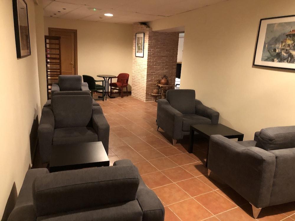 Hotel Balneario De La Virgen Хараба Экстерьер фото