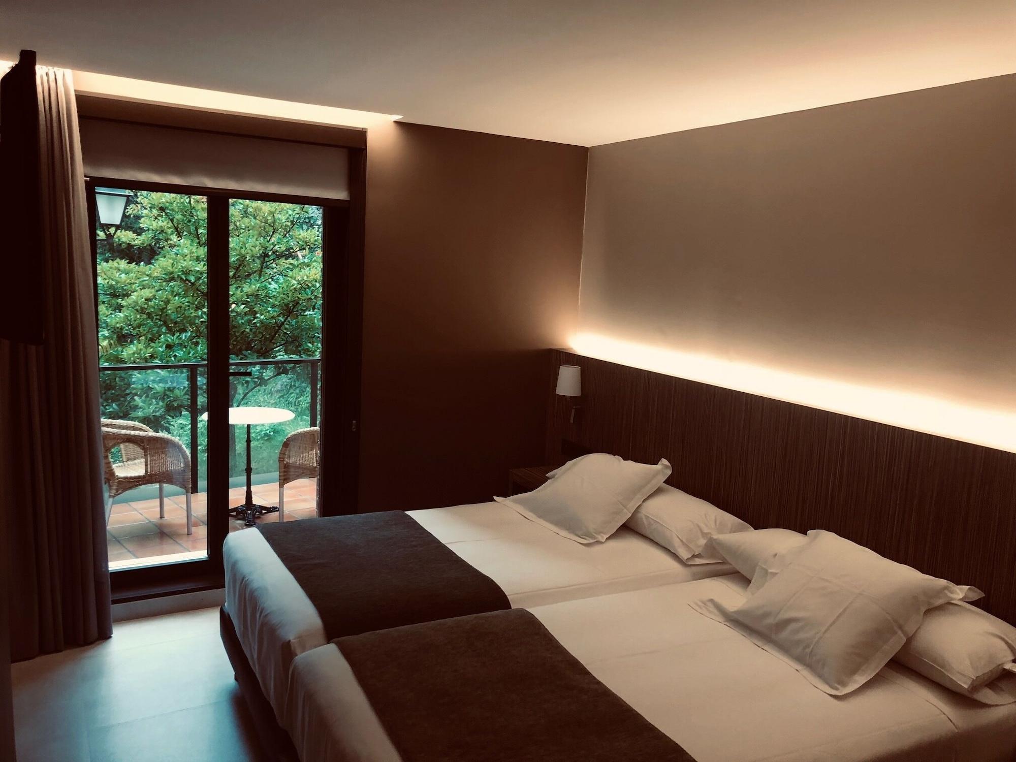 Hotel Balneario De La Virgen Хараба Экстерьер фото