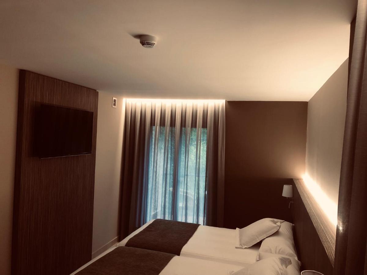 Hotel Balneario De La Virgen Хараба Экстерьер фото